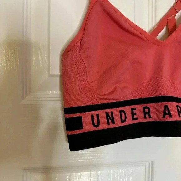 Under Armour sports Bra - Picture 5 of 9
